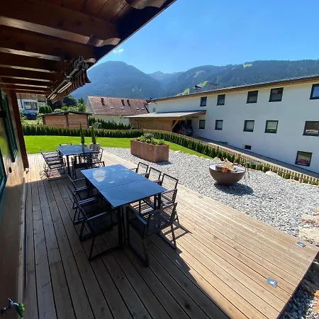 Flachau Lodge Gerendaház