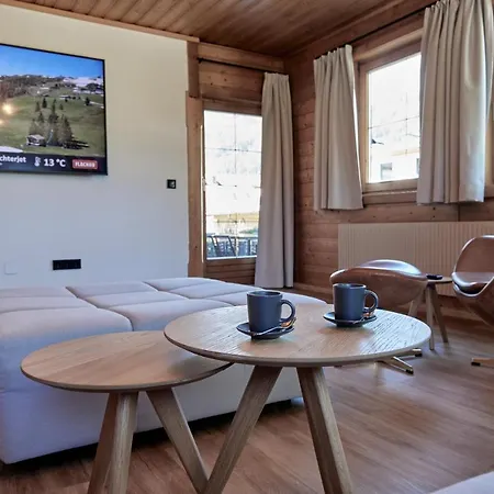 Flachau Lodge *
